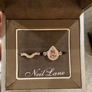 Neil Lane wedding set